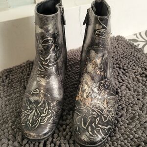 Patricia Nash Marcella Leather Boots